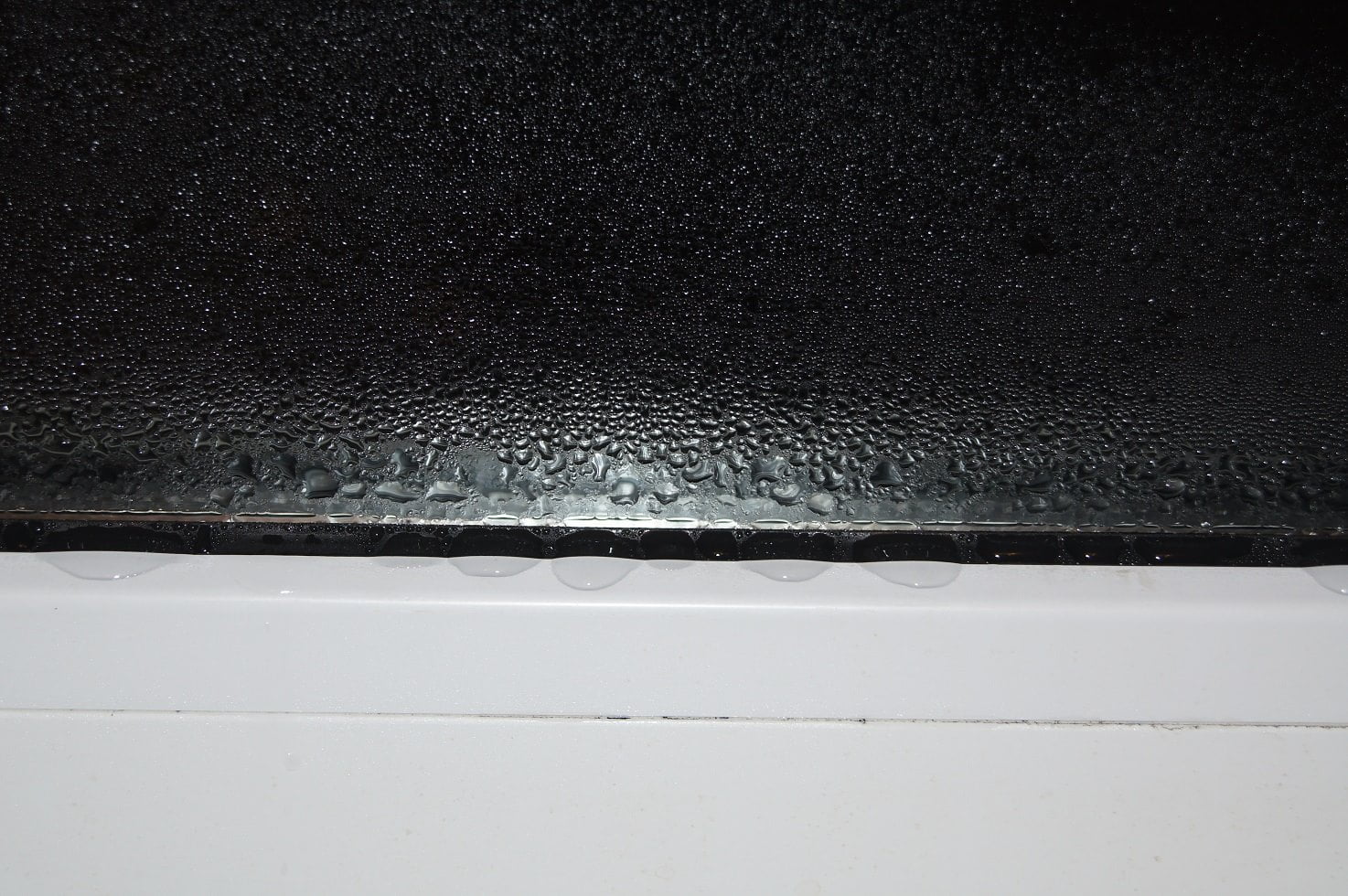 Конденсат на окнах Конденсат